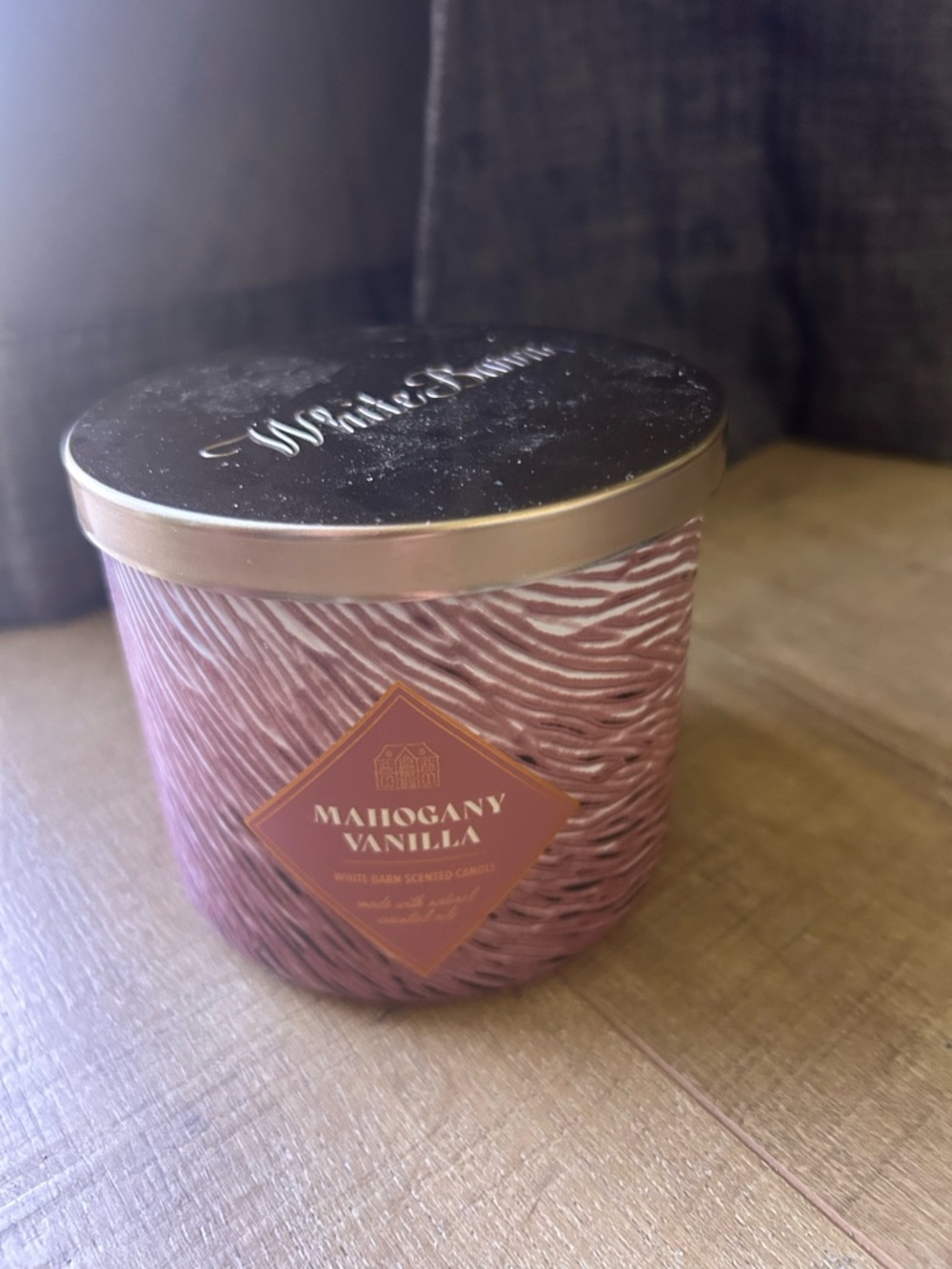 White Barn Mahogany Vanilla Candle - Pink with Gold Lid